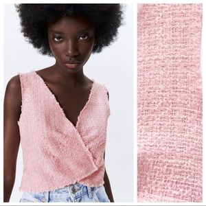 NWT. Zara Pink Textured Crop V-neck Top. Size S.
